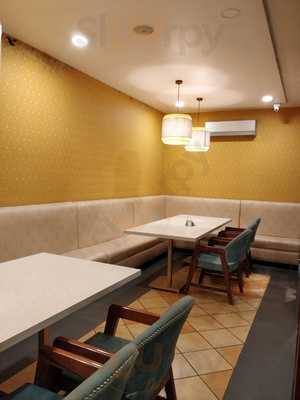 Harichatni Restaurant
