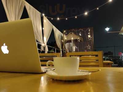 Chillout - The Rooftop Lounge