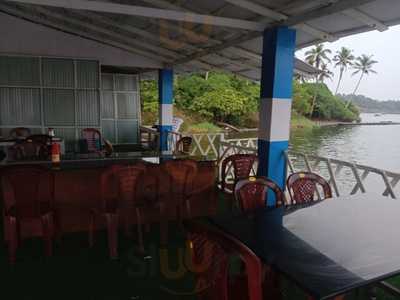 Stephens Floating Restaurant