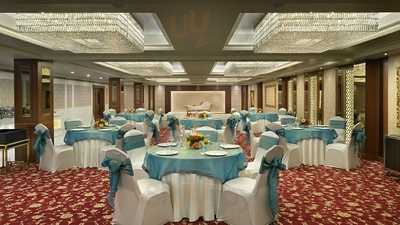 10 Park Street Restaurant & Banquet Hall