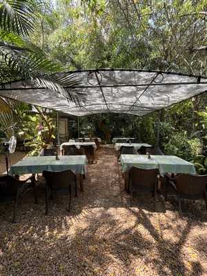 Naturellement Garden Cafe