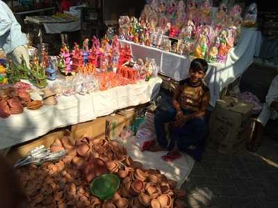 Jain Samosa And Kachori Bhandar