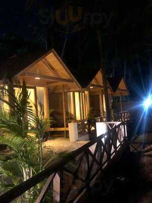 Larive Beach Resort & Restaurant