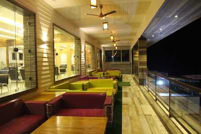 Hotel Gopal Midway