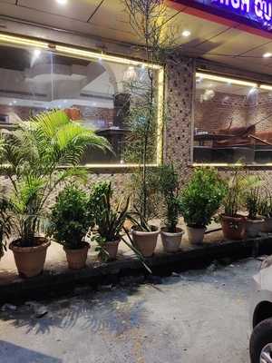 Hotel Ariyabhavan