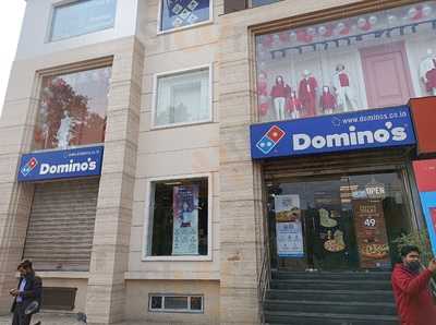 Domino's