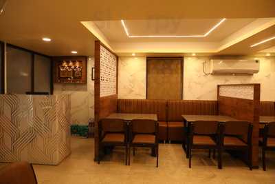 Aryaas Pure Veg Restaurant