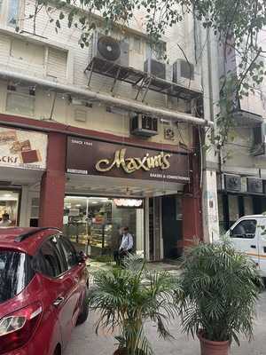 Maxim's Bakers & Confectioners