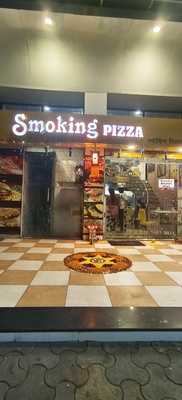 Smoking Pizza