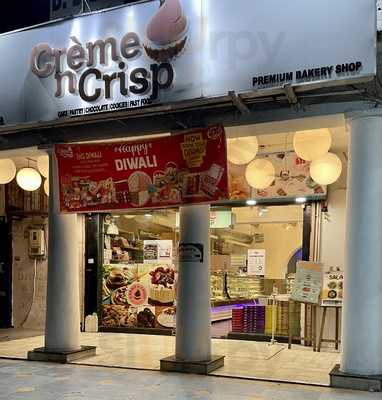 Creme N Crisp