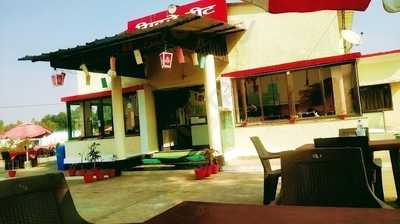 Midway Treat Bhimdongri Mp Tourism. A Family Restaurant