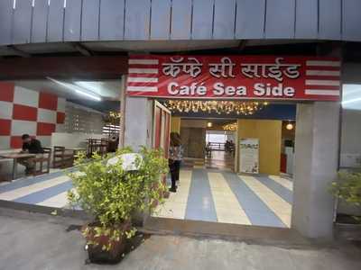 Cafe Sea Side