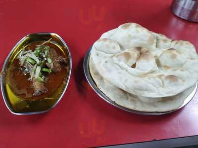 Monis Kada Hotel Restaurant