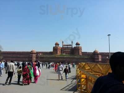 Aryan Sweets N Restaurant