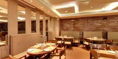 Levo Restaurant & Lounge