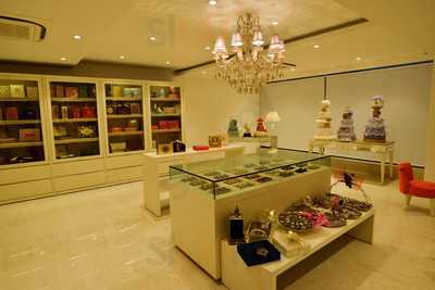 Mayank Cake & Pastry Palace