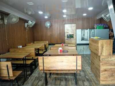 Hotel Cafe Deluxe Restaurant