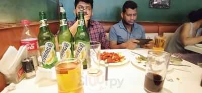 Harmeet Bar & Restaurant