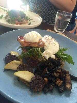 Blockhouse coffee + small bar