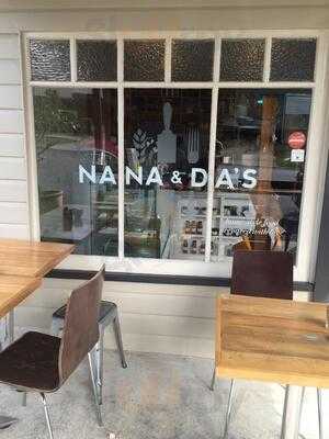 Nana & Da's