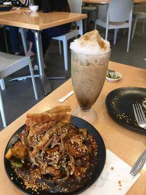 Enak Kopitiam