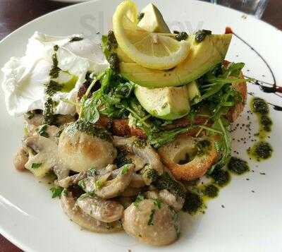 Ave Cucina and Coffee Bar