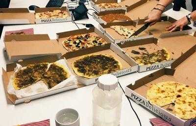 Manaeesh Bakery And Pizza
