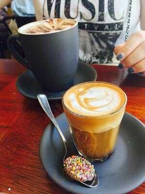 That Little Place Cafe