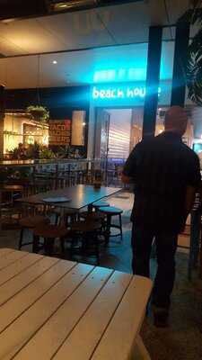 Beach House Bar & Grill Cbd