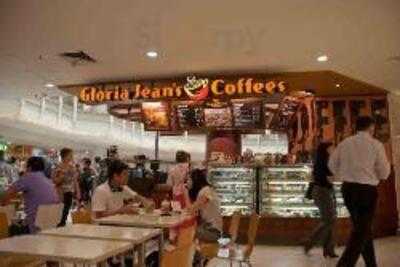 Gloria Jean's