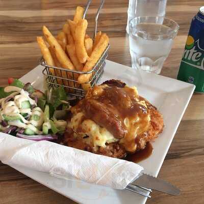 Awsome Parigiana & Steakhouse Bar And Grill