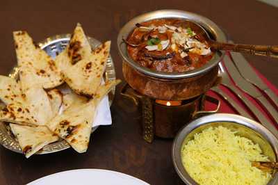 Hum Tum Indian Restaurant