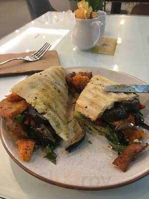 Books and Beans Cafe