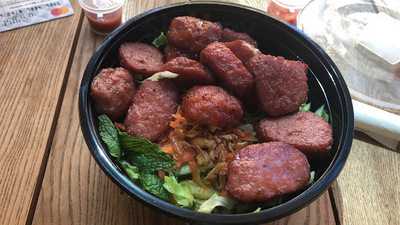 Mrs Luu's Tank Street