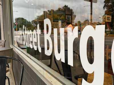 Burnett Street Burgers (bsb)