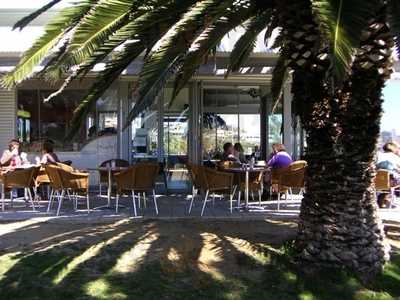 Zephyr Riverside Dining And Kiosk