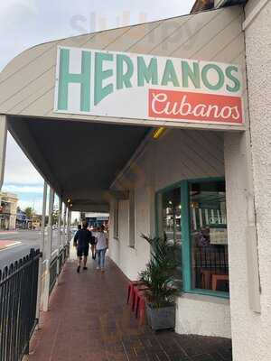 Hermanos Cubanos