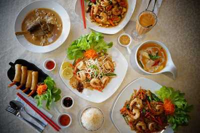 Num Chok Thai Cuisine