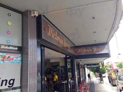 Victoria Yeeros & Takeaway Food