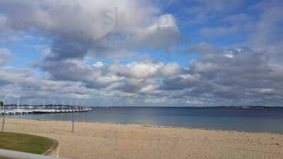 Lulu's Cafe Rockingham Foreshore