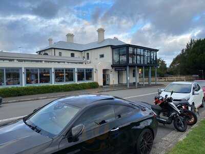 Woolwich Pier Hotel