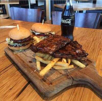 Ribs & Burgers Craigieburn