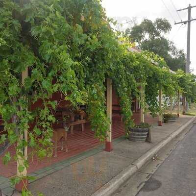 Landsborough Hotel