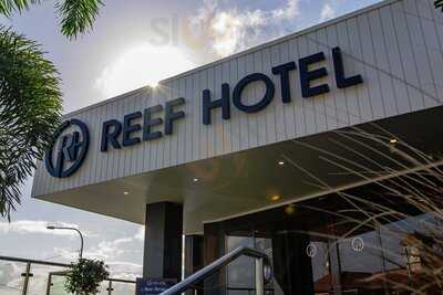 Gladstone Reef Hotel