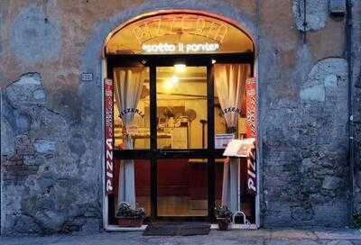 Sotto Il Ponte Pizzeria, Siena