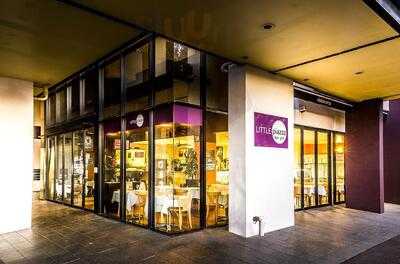 Little Piazza Bar & Grill