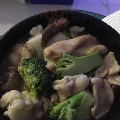 Moon Palace Chinese Restaurant