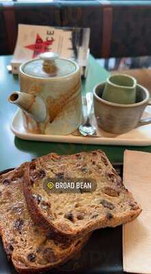 Broad Bean Organic Grocer