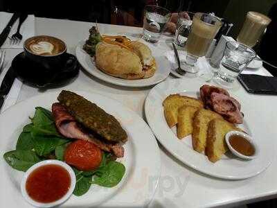 Cellinis on the Pitt