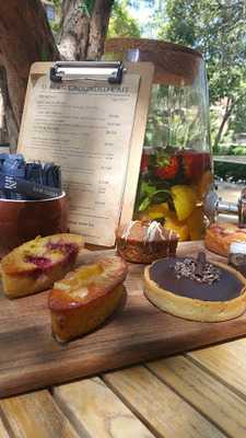 U Bean Grounded Cafe